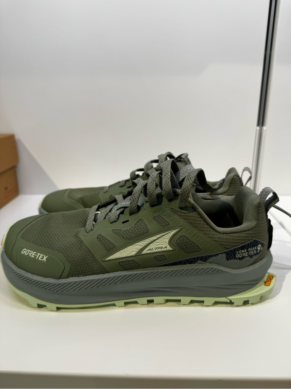 Altra Women’s Lone Peak 9+ Gore-Tex Dusty Olive